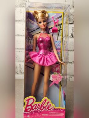 Barbie Ice Skater Doll 2013 Pink Sparkle Dress NIB Mattel